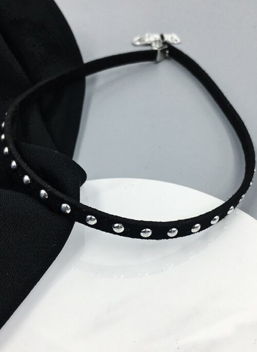 Black Rivet Embellished Choker | Jungwon - Enhypen