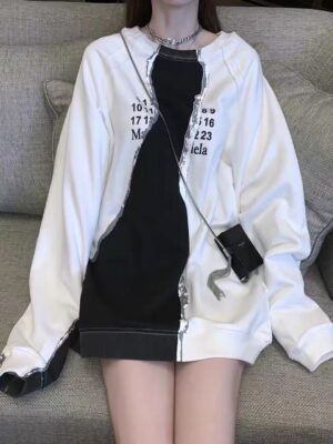 Eunwoo – Astro White Teared Illusion Sweatshirt(15)