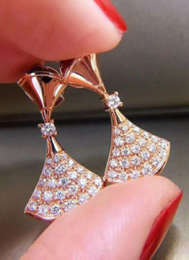 Gold Crystal Studded Fan Shaped Earrings | IU