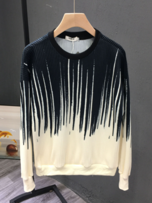 Seonghwa – ATEEZ – Black Geometric Gradient Knit Sweater (4)