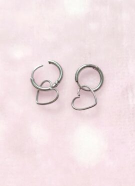 Silver Entwined Heart Earrings | IU