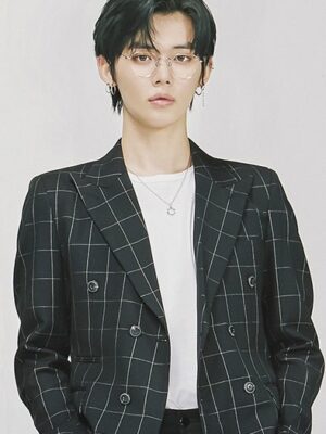 Black Grid Double-Breasted Suit Blazer Jacket | Yeonjun – TXT