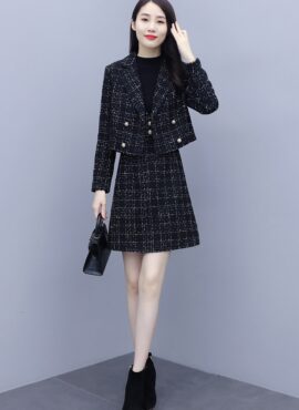 Black Plaid Pearl Buttoned Suit Jacket | IU