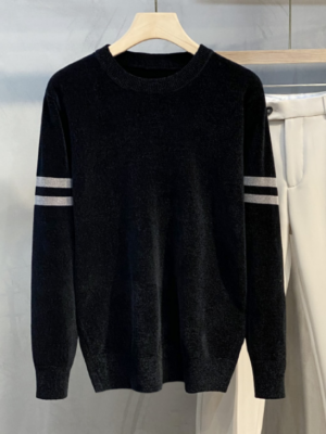 Moonbin – Astro – Black Striped Sleeve Sweater (4)