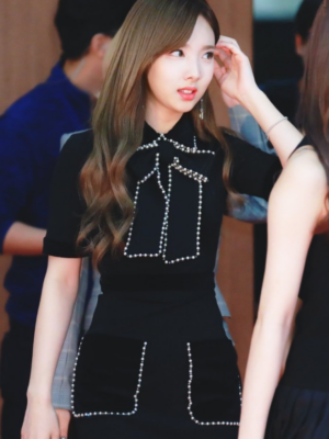 Black Crystal And Pearl Dress | Nayeon – Twice