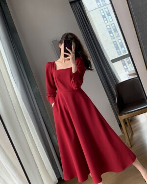 Red Square Neckline Long Sleeves Dress | Cheon Seo Jin - Penthouse