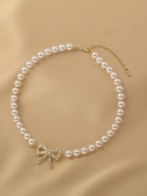 Seulgi – Red Velvet White Pearl Bow Necklace (22)