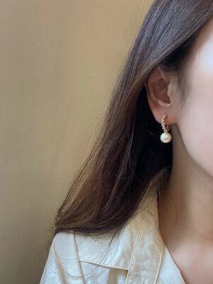 Jinjin – Astro Knotted Pearl Earrings (5)
