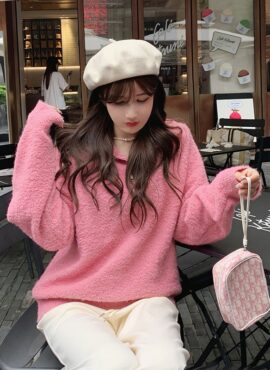 Pink Faux Wool Wide Collar Sweater | Lia - ITZY