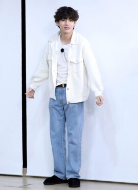 White Loose Denim Jacket | Taehyung - BTS