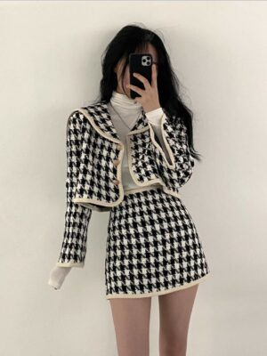 White And Black Tweed Mini Skirt Miyeon – (G)-IDLE (4)