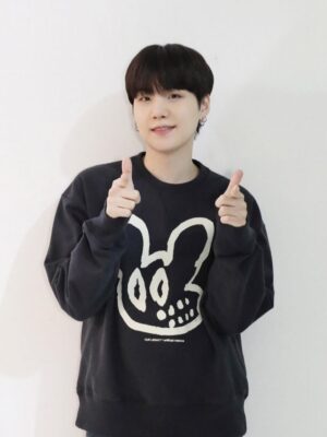 Black Cartoon Mouse Sweatshirt | Suga – BTS