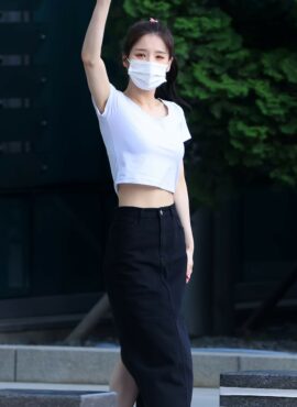 Black Midi Denim Skirt | Heejin - Loona
