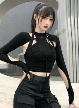 Black Strappy Long Sleeves Top | Chung Ha