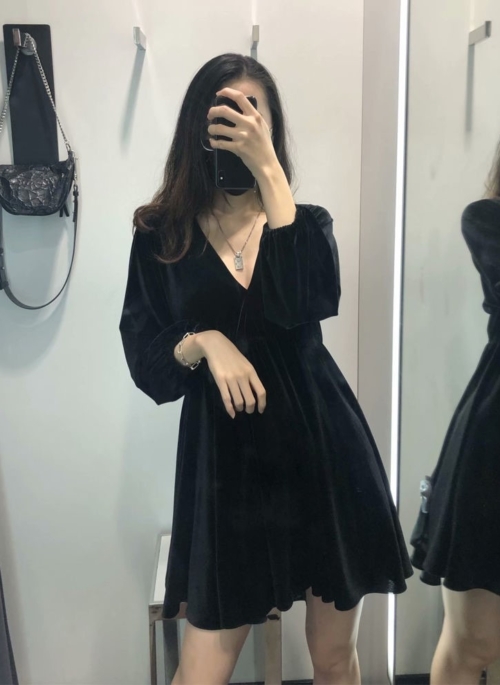 Black Retro Velvet Doll Dress | Rose – BlackPink