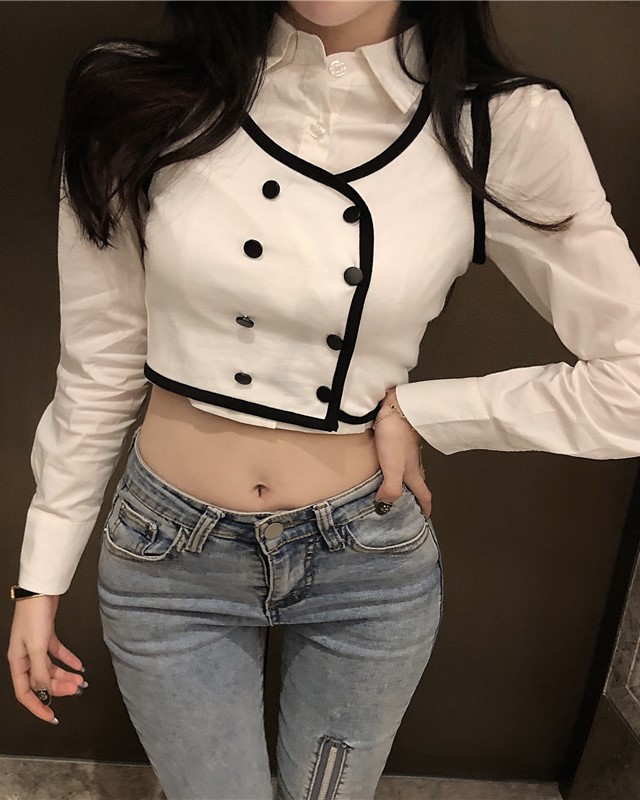 White Button Crop Top | Jennie - BlackPink - Fashion