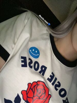 White Rosie Rose T-Shirt | Rose – BlackPink