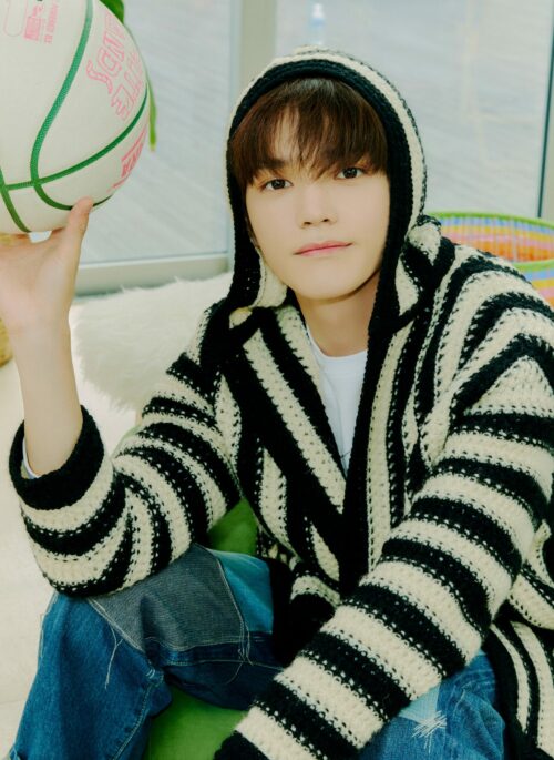 Black And White Stripes Hooded Cardigan | Taeyong - NCT