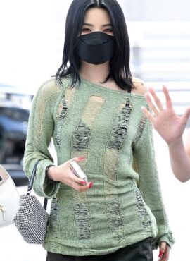 Green Distressed Sweater | Soyeon - (G)I-DLE