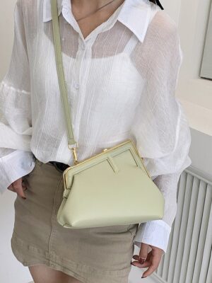 Yeji – ITZY Green Oblique Bag (10)