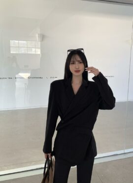 Black Side-Buttoned Suit Blazer Jacket | SuA - Dreamcatcher