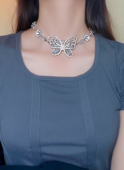 Silver Crystal Butterfly Short Necklace | Yeojin – Loona