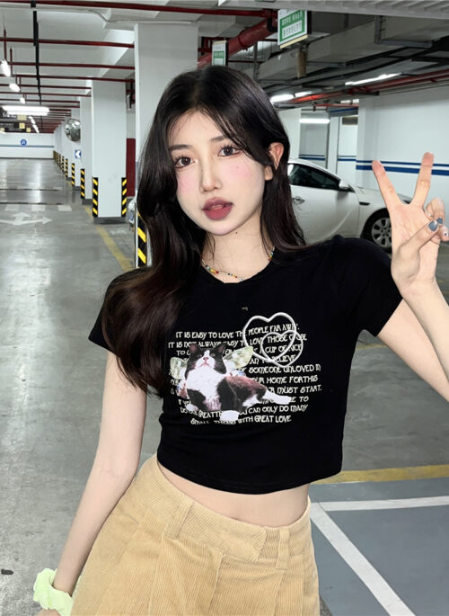Black Cat Text Graphic Print T-Shirt | Wendy – Red Velvet