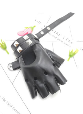 Black Faux Leather Gloves With Rivets | JiU - Dreamcatcher