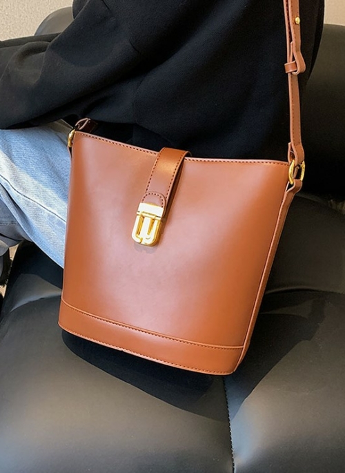 Brown Faux Leather Bucket Bag | Wendy – Red Velvet
