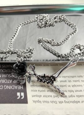 Silver Rose Skeleton Necklace | Kun – NCT