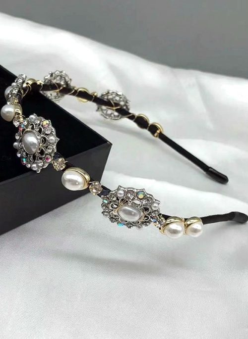 Black Baroque Style Headband With Pearl And Rhinestones | Jang Ji Eun - Hotel Del Luna
