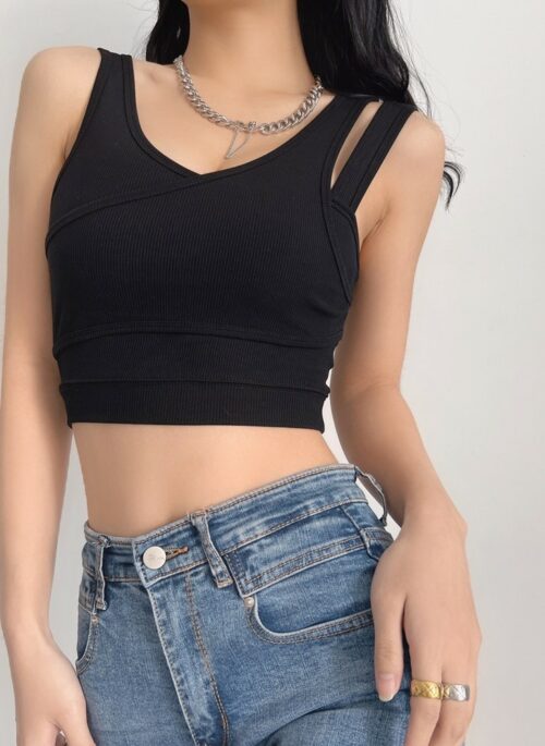 Black Overlapping Two-Piece Illusion Crop Top | Lia - ITZY