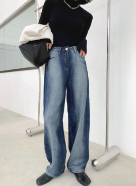 Blue Gradient Wash Loose Jeans | Hanni - NewJeans