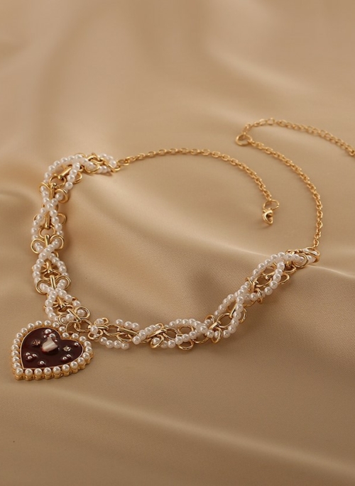 Red Heart Necklace With Pearl Chain | Yuna – ITZY