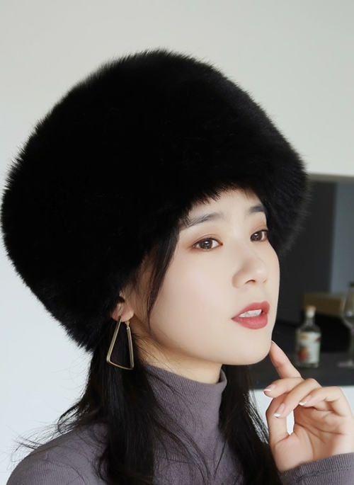 Black Fluffy Winter Hat | Chaeyoung – Twice