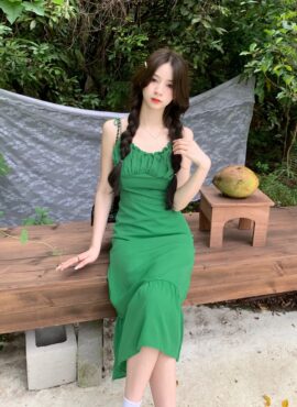 Green V-Neck Midi Sling Dress | Rose - BlackPink