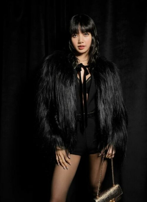 Black Faux Fur Jacket | Lisa – BlackPink