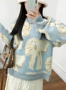 Blue Ribbon Knitted Sweater | Suga - BTS