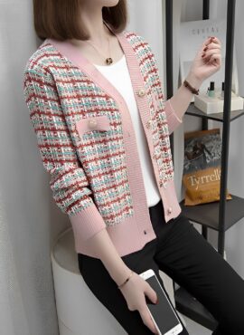 Pink and Red V-Neck Knitted Plaid Cardigan | Yoon - STAYC