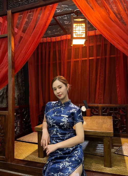 Blue Traditional Silk Dress | Yuri – Girls Generation