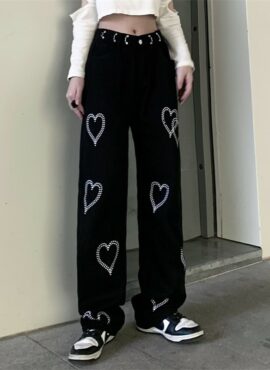 Black Heart Printed Pants | Chaeryeong - ITZY