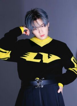 Yellow Outlined V-Neck Black Sweater | Suga – BTS