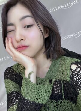 Green And Black Ragged Sweater | Ryujin – ITZY