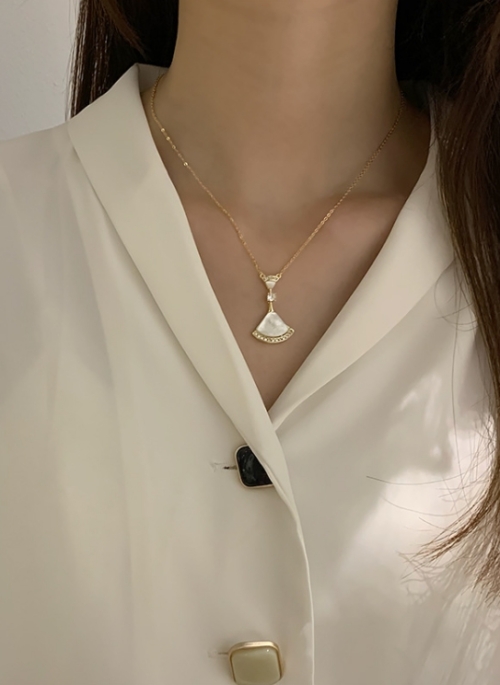 Gold Opal Fan Necklace | IU