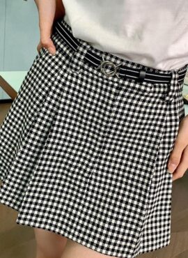 Black Plaid Pleated Mini Skirt | Minji – NewJeans