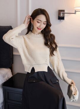 White Knitted Crop Sweater | Rose - BlackPink