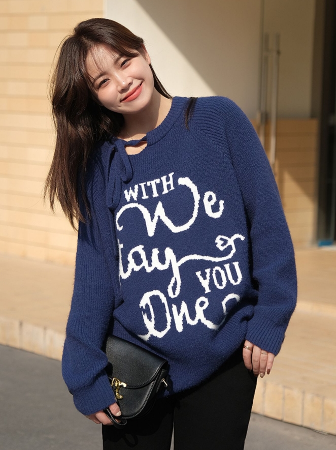 Blue Tie-Collar Text Embroidered Sweater