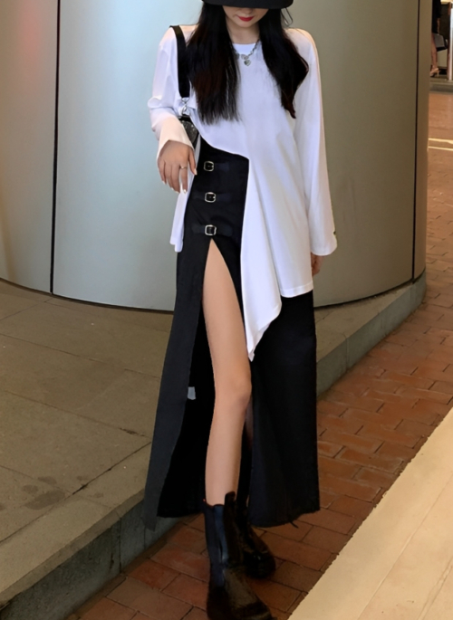 Black Buckled High Slit Skirt | Minnie - (G)I-DLE