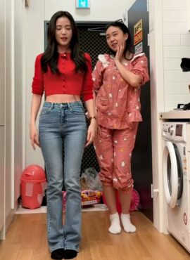 Red Button-Up Cropped Cardigan | Jisoo – BlackPink