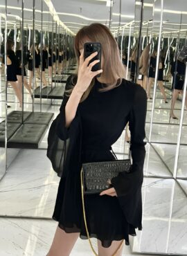 Black Flared Long Sleeve Dress | Rose – BlackPink